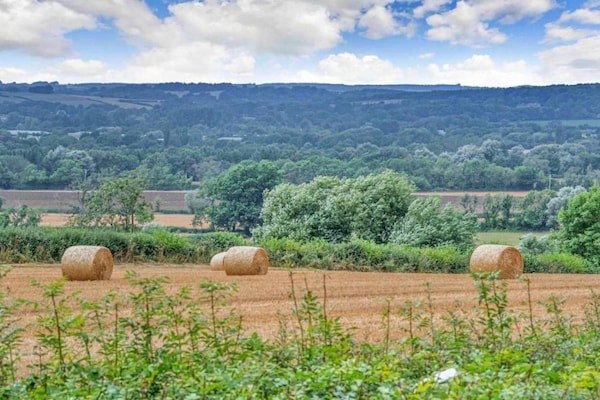 Foto van Schuur in Cotswolds met Hot Tub & Uitzicht - Vakantiehuis in Little Rissington - AreaSummer20KM