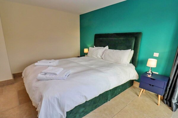 Foto van Cottage in Cotswolds met Hot Tub & Tuin - Vakantiehuis in Little Rissington - BedRoom