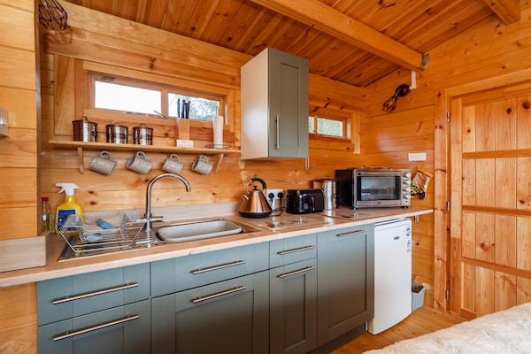 Foto van Huisdiervriendelijk chalet in Surlingham, Geen storting - Outdoor