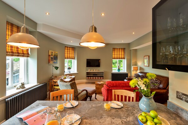 Foto van Appartement in het oude postkantoor van Buxton, Geen storting - LivingRoom