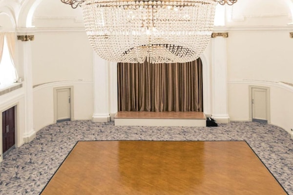 Foto van Bristol Grand Hotel By Sunday - Junior Suite - Vakantiehuis in Bristol - HotelFacilitiesAndServices