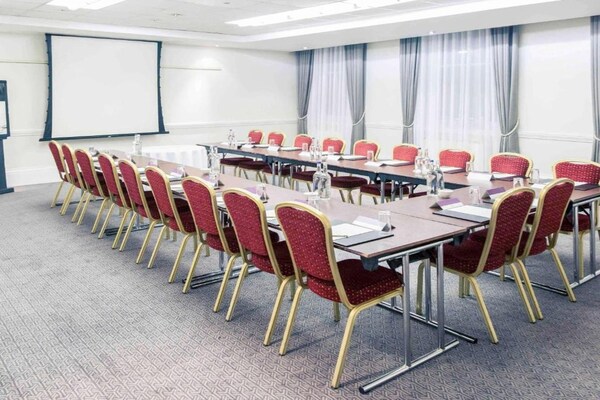 Foto van Bristol Grand Hotel By Sunday - Junior Suite - Vakantiehuis in Bristol - HotelFacilitiesAndServices