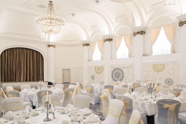 Foto van Bristol Grand Hotel By Sunday - Junior Suite - Vakantiehuis in Bristol - HotelFacilitiesAndServices