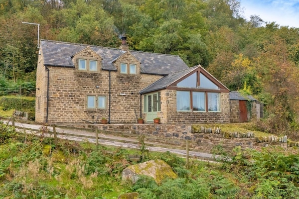 Foto van Basis in Derbyshire met uitzicht - Vakantiehuis in Ashover - ExteriorSummer