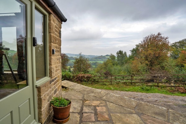 Foto van Basis in Derbyshire met uitzicht - Vakantiehuis in Ashover - ViewSummer