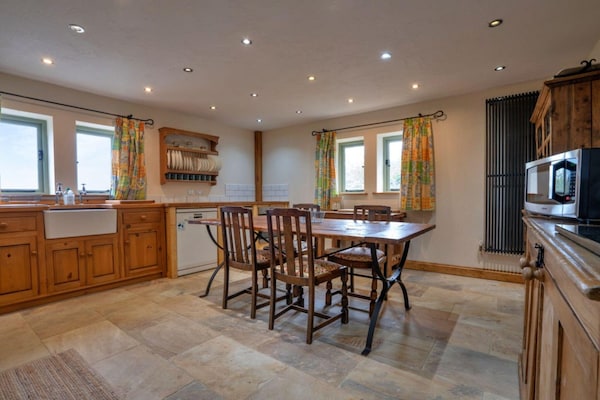 Foto van Basis in Derbyshire met uitzicht - Vakantiehuis in Ashover - DiningRoom