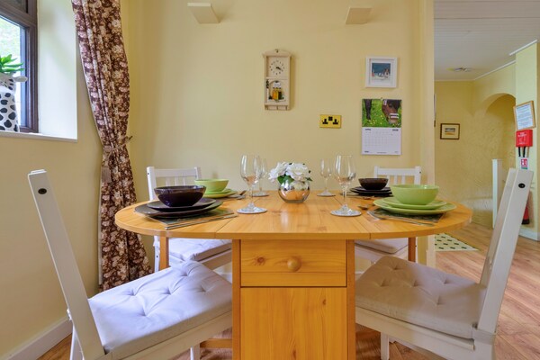 Foto van Bude Sea View Apartment voor 4 personen - Vakantiehuis in Talysarn - DiningRoom