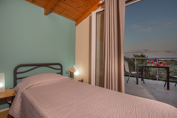 Foto van Villa op Zakynthos met privézwembad & uitzicht - Vakantiehuis in Ζakynthos - BedRoom