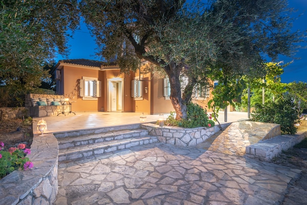 Foto van Villa op Zakynthos met privézwembad & uitzicht - Vakantiehuis in Ζakynthos - GardenSummer