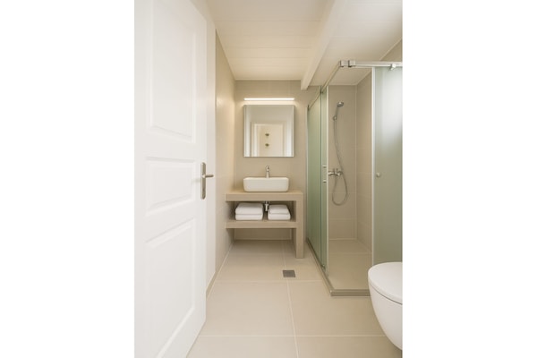 Foto van Villa op Zakynthos met privézwembad & uitzicht - Vakantiehuis in Ζakynthos - BathRoom