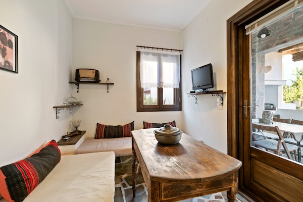 Foto van Appartement in Agios Nikolaos bij Strand - Vakantiehuis in Agios Nikolaos - LivingRoom