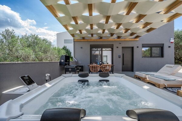 Foto van Het appartement van het Rosy-paar - Vakantiehuis in Anopolis - Outdoor
