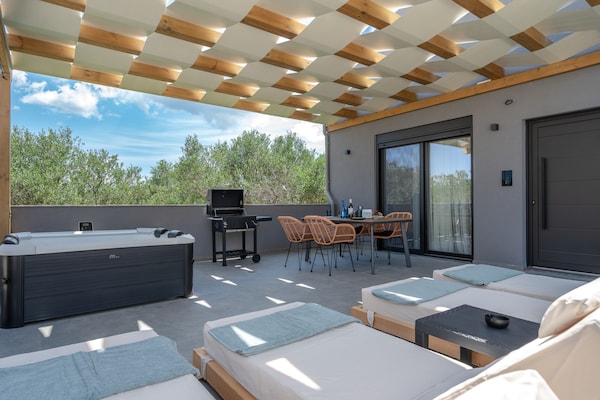 Foto van Het appartement van het Rosy-paar - Vakantiehuis in Anopolis - Outdoor