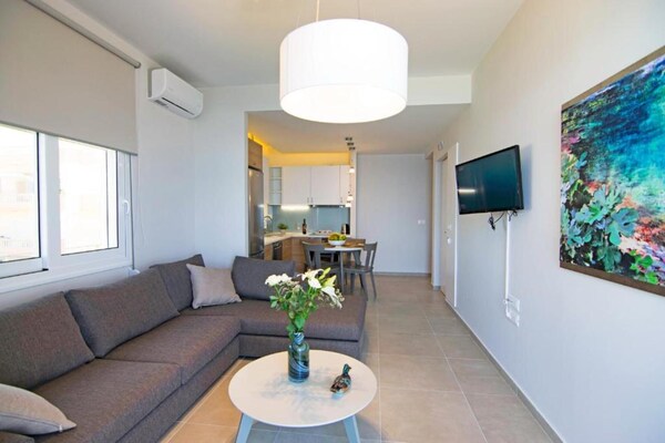 Foto van Appartement in Chania 20m van Strand - Vakantiehuis in Chania - LivingRoom