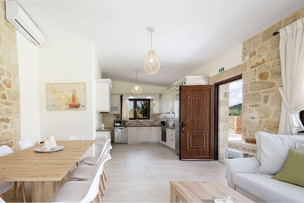 Foto van Bergvilla met 3 slaapkamers in Melidoni - Vakantiehuis in Melidoni - DiningRoom