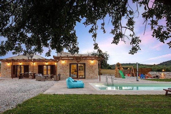 Foto van Bergvilla met 3 slaapkamers in Melidoni - Vakantiehuis in Melidoni - PoolOfHouse