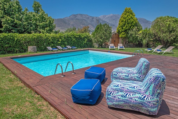 Foto van Beautiful 5bedroom villa big pool, close to beach! - PoolOfHouse