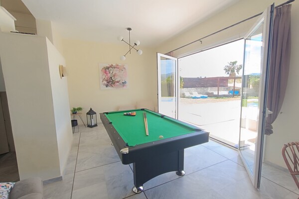 Foto van Beautiful 5bedroom villa big pool, close to beach! - Untagged