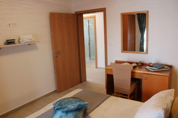Foto van Appartement in Stara Novalja met groot terras - Vakantiehuis in Stara Novalja - BedRoom