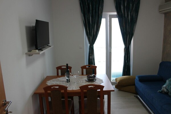 Foto van Appartement in Stara Novalja met groot terras - Vakantiehuis in Stara Novalja - DiningRoom