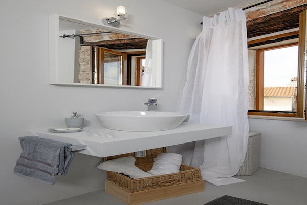 Foto van Vakantiehuis in Vodnjan bij de zee - Vakantiehuis in Vodnjan - BathRoom