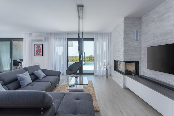 Foto van Appartement in Kroatië aan de kust - Vakantiehuis in Brtonigla - LivingRoom