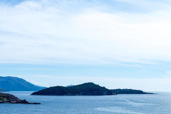 Foto van Apartments Aura - Comfort Studio Apartment 2 with shared swimming pool - View