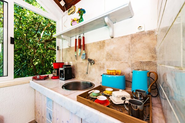 Foto van Villa Piano - Four Bedroom Villa with Terrace and Swimming Pool - Kitchen