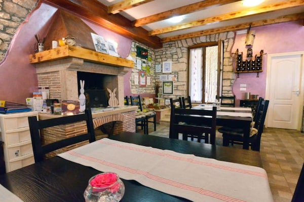 Foto van Authentic Istrian Rooms for Unforgettable Stays - Double Room with Balcony - Facilities