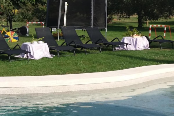 Foto van Authentic Istrian Rooms for Unforgettable Stays - Triple Room - Pool