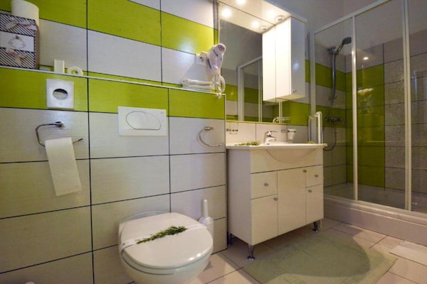Foto van Authentic Istrian Rooms for Unforgettable Stays - Triple Room - BathRoom
