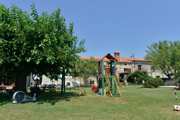 Foto van Authentic Istrian Rooms for Unforgettable Stays - Doube Room - Outdoor