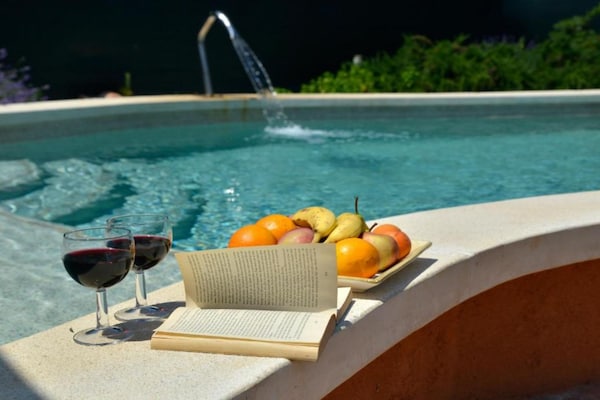 Foto van Authentic Istrian Rooms for Unforgettable Stays - Doube Room - Pool