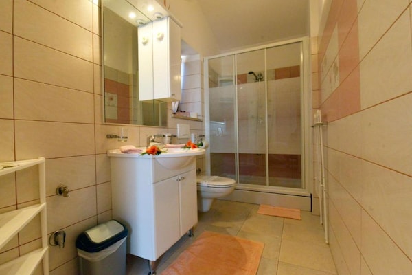 Foto van Authentic Istrian Rooms for Unforgettable Stays - Doube Room - BathRoom