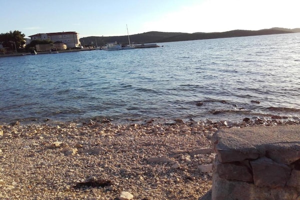 Foto van Appartement in Zaboric vlakbij het strand - Vakantiehuis in Žaborić - AreaSummer1KM