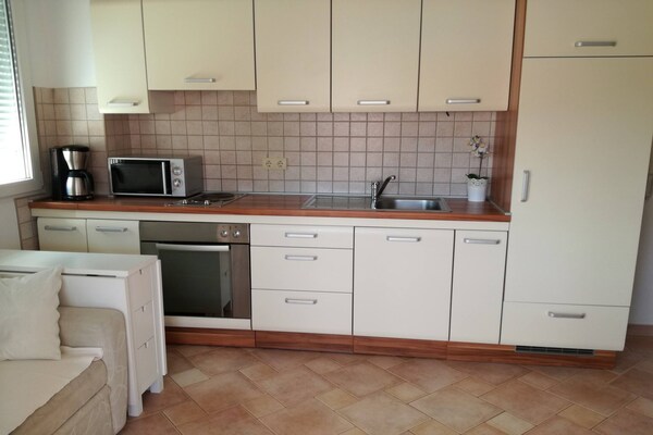 Foto van Appartement in Zaboric vlakbij het strand - Vakantiehuis in Žaborić - Kitchen
