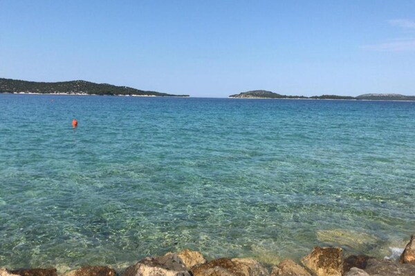 Foto van Appartement in Zaboric vlakbij het strand - Vakantiehuis in Žaborić - AreaSummer5KM