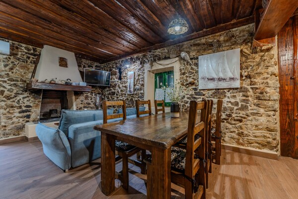 Foto van Vakantiehuis in Sukošan bij de Zee - Vakantiehuis in Sukosan - DiningRoom