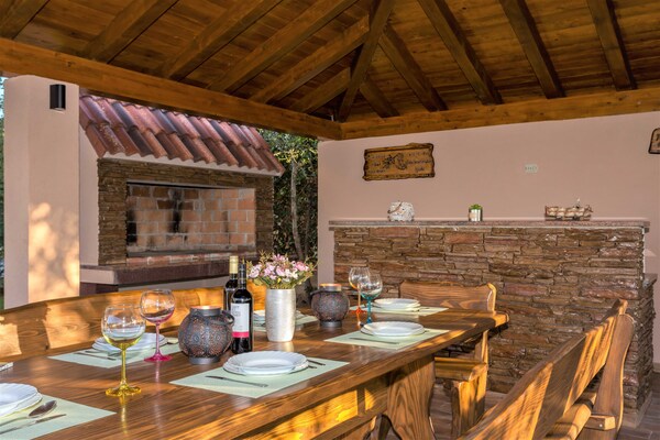 Foto van Luxe villa, geschikt voor 10, met privézwembad - Vakantiehuis in Biograd na moru - DiningRoom