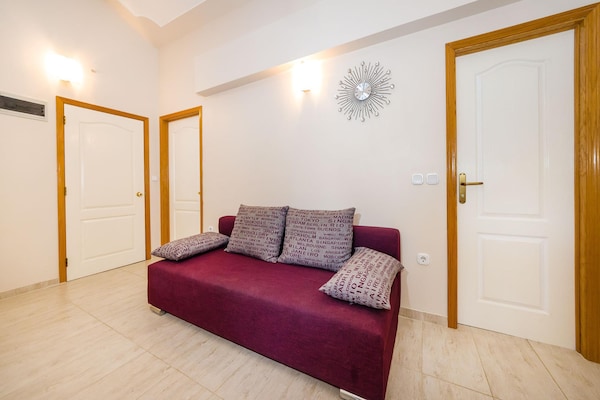 Foto van Beachfront apartment Mareo 6 - Vakantiehuis in Zaton - LivingRoom