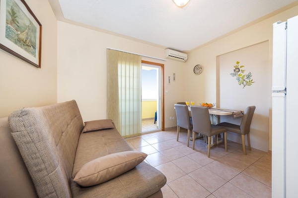 Foto van Beachfront apartment Mareo 5 - Vakantiehuis in Zaton - LivingRoom