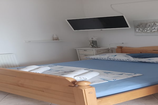 Foto van Appartement bij Paklenica en Adriatische Zee - Vakantiehuis in Starigrad Paklenica - BedRoom