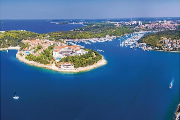 Foto van Appartement in Ližnjan met Zwembad - Vakantiehuis in Ližnjan - AreaSummer5KM