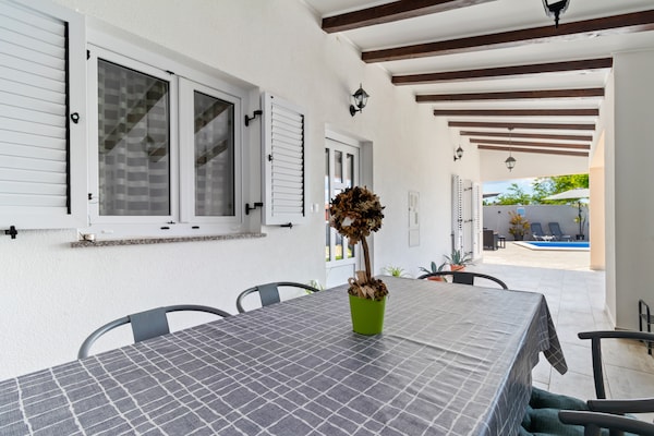 Foto van Vakantiehuis in Smoljanci met Zwembad - Vakantiehuis in Smoljanci - Ambiance