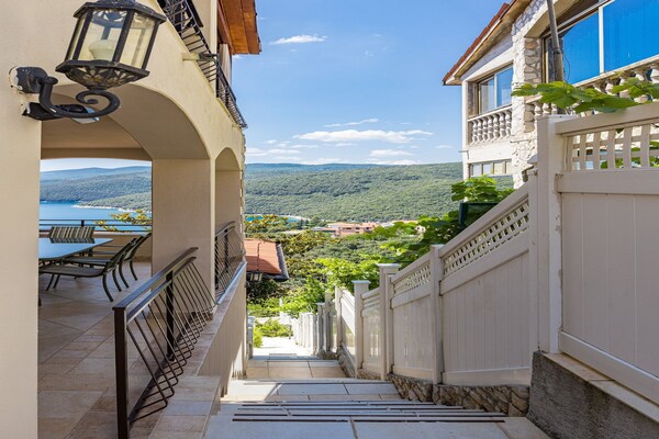 Foto van Appartement met zeezicht in Rabac - Vakantiehuis in Rabac - Outdoor