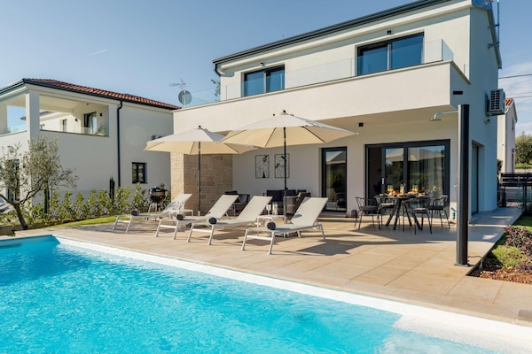 Foto van Boutique villa op de heuvel - Vakantiehuis in Vranje Selo - PoolOfHouse