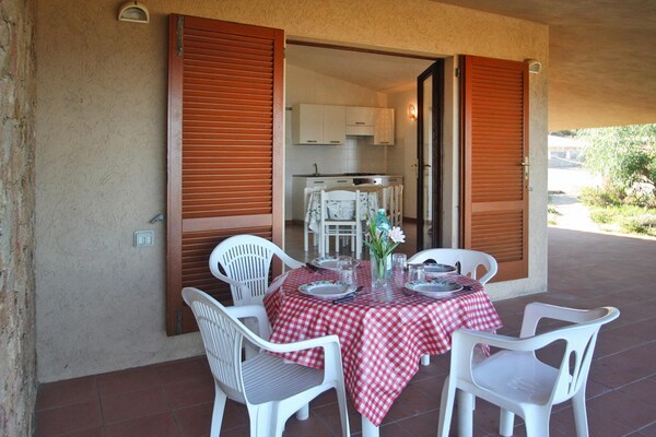 Foto van Vakantiehuis Costa Paradiso met Uitzicht - Vakantiehuis in Trinità d'Agultu e Vignola (OT) - terrace