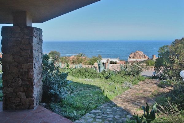 Foto van Vakantiehuis Costa Paradiso met Uitzicht - Vakantiehuis in Trinità d'Agultu e Vignola (OT) - WaterView