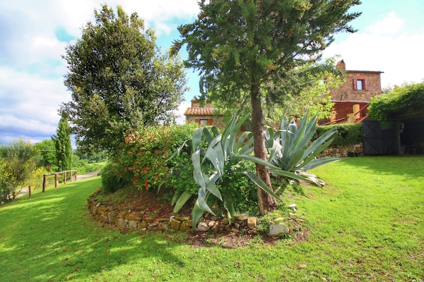 Foto van Schilderachtige Toscaanse boerderij - Vakantiehuis in Castiglione D'orcia - GardenSummer