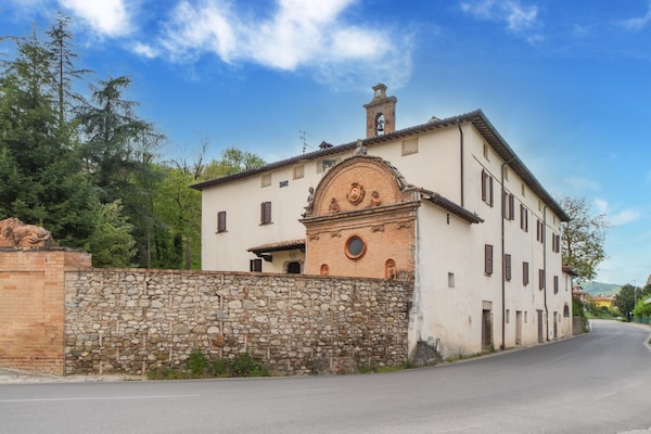 Foto van Huisdiervriendelijke boerderij - Vakantiehuis in Città di Castello - ExteriorSummer